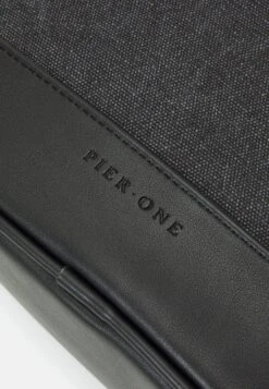 Pier One Unisex - Toilettas - Black -Pier One Algemene Winkel Voor Herenmode 05d508e36bb14f79b1a50f5dfb5612b7