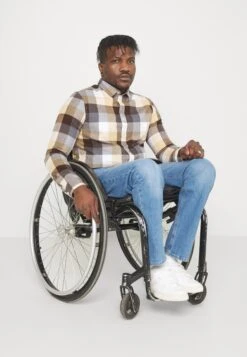 Pier One Straight Leg Jeans - Blue Denim 12 Pier One Straight Leg Jeans - Blue Denim -Pier One Algemene Winkel Voor Herenmode 088fbcb5ff75405c98fd02c3d14839c5