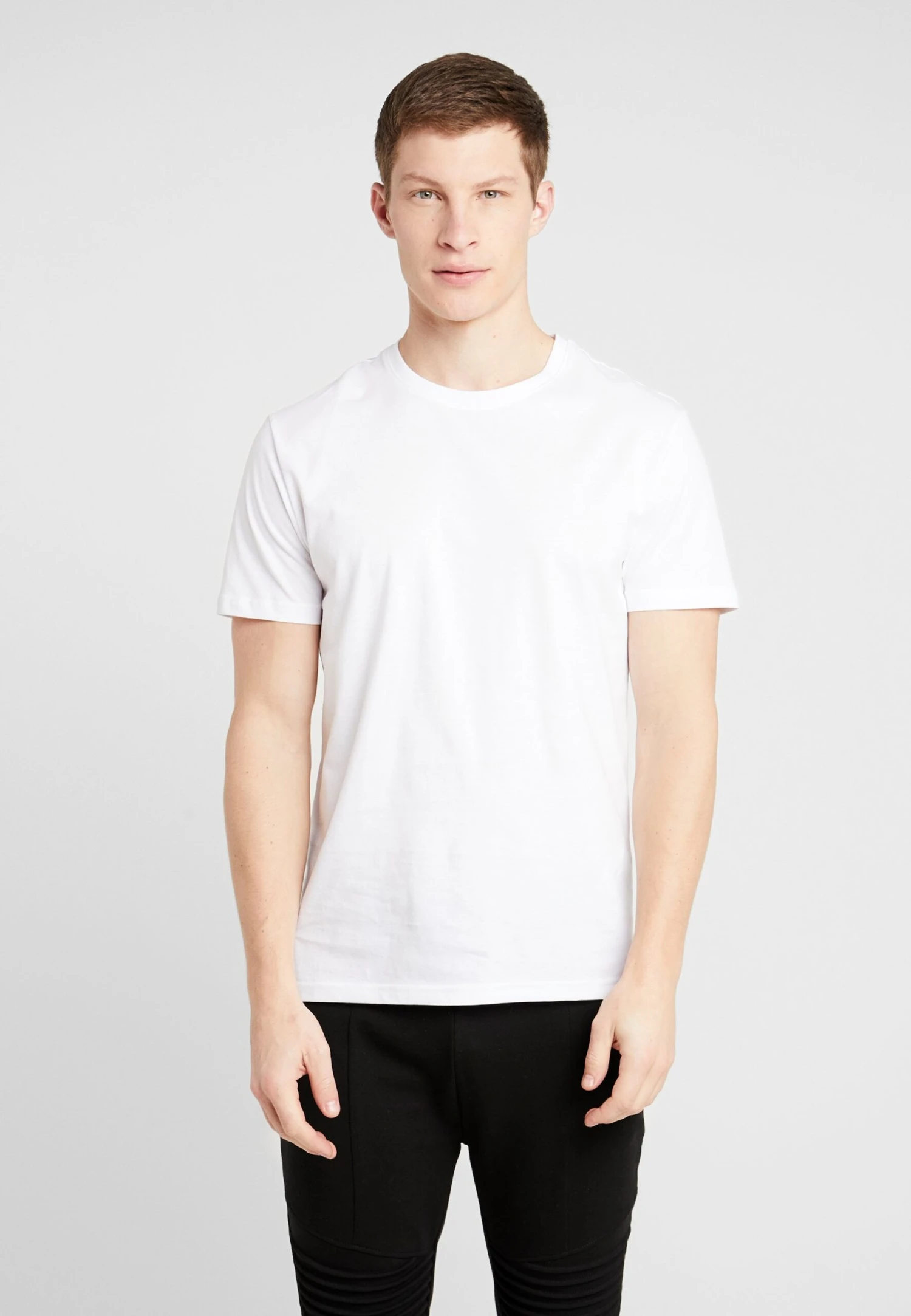 Pier One 5 Pack - T-Shirt Basic - White 3 Pier One 5 Pack - T-Shirt Basic - White - Image 3