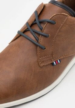 Pier One Sportieve Veterschoenen - Cognac/White -Pier One Algemene Winkel Voor Herenmode 0c2e6eb37336427d88e64335d52c7be6