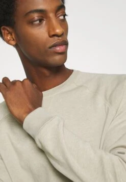 Pier One 2 Pack - Sweater - Tan/Black -Pier One Algemene Winkel Voor Herenmode 130f2ba93fe9452a87e11d7afa8ef004