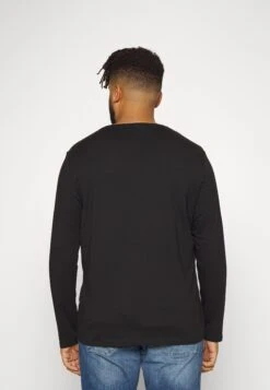 Pier One 2 Pack - Longsleeve - Blue/Black -Pier One Algemene Winkel Voor Herenmode 15f224365c3d4ba896a36732a14e5141