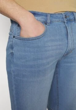 Pier One Jeansshort - Light Blue Denim 11 Pier One Jeansshort - Light Blue Denim -Pier One Algemene Winkel Voor Herenmode 1df2a90eecf2418dbf597fb40ff6332a