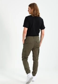 Pier One Cuffed Skinny Trouser- Cargobroek - Khaki -Pier One Algemene Winkel Voor Herenmode 27a3522f85514c679fcedaaaf368adc1
