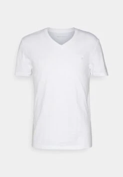 Pier One V Neck Bird Tonal 3 Pack - T-Shirt Basic - Light Brown/White/Dark Blue 18 Pier One V Neck Bird Tonal 3 Pack - T-Shirt Basic - Light Brown/White/Dark Blue -Pier One Algemene Winkel Voor Herenmode 28f86b9281a846468836f5c46e5a93ff