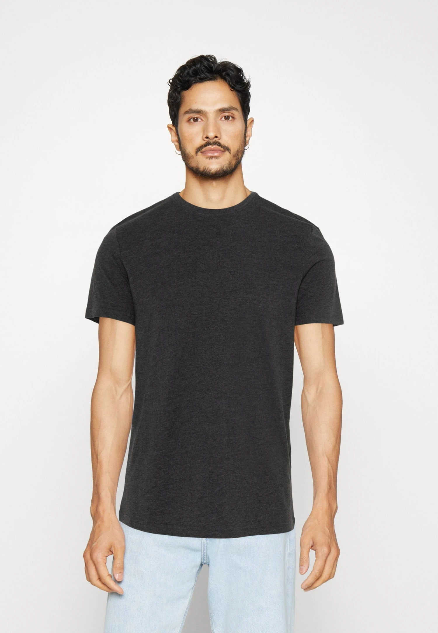 Pier One 5 Pack - T-Shirt Basic - White/Off-White/Lilac 4 Pier One 5 Pack - T-Shirt Basic - White/Off-White/Lilac - Image 4