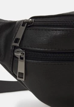 Pier One Unisex - Heuptas - Black -Pier One Algemene Winkel Voor Herenmode 33cd774ee9684067b799c689aa29ae78