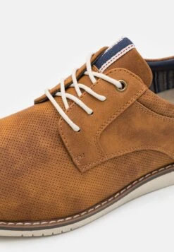 Pier One Sportieve Veterschoenen - Cognac -Pier One Algemene Winkel Voor Herenmode 3b81572f6a0d47d7a3a7c626ca254e0b