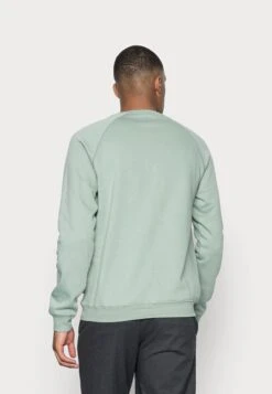 Pier One Crafted Goods Crew - Sweater - Green 7 Pier One Crafted Goods Crew - Sweater - Green -Pier One Algemene Winkel Voor Herenmode 3ff449b11ad8469080de5eca24bc019f