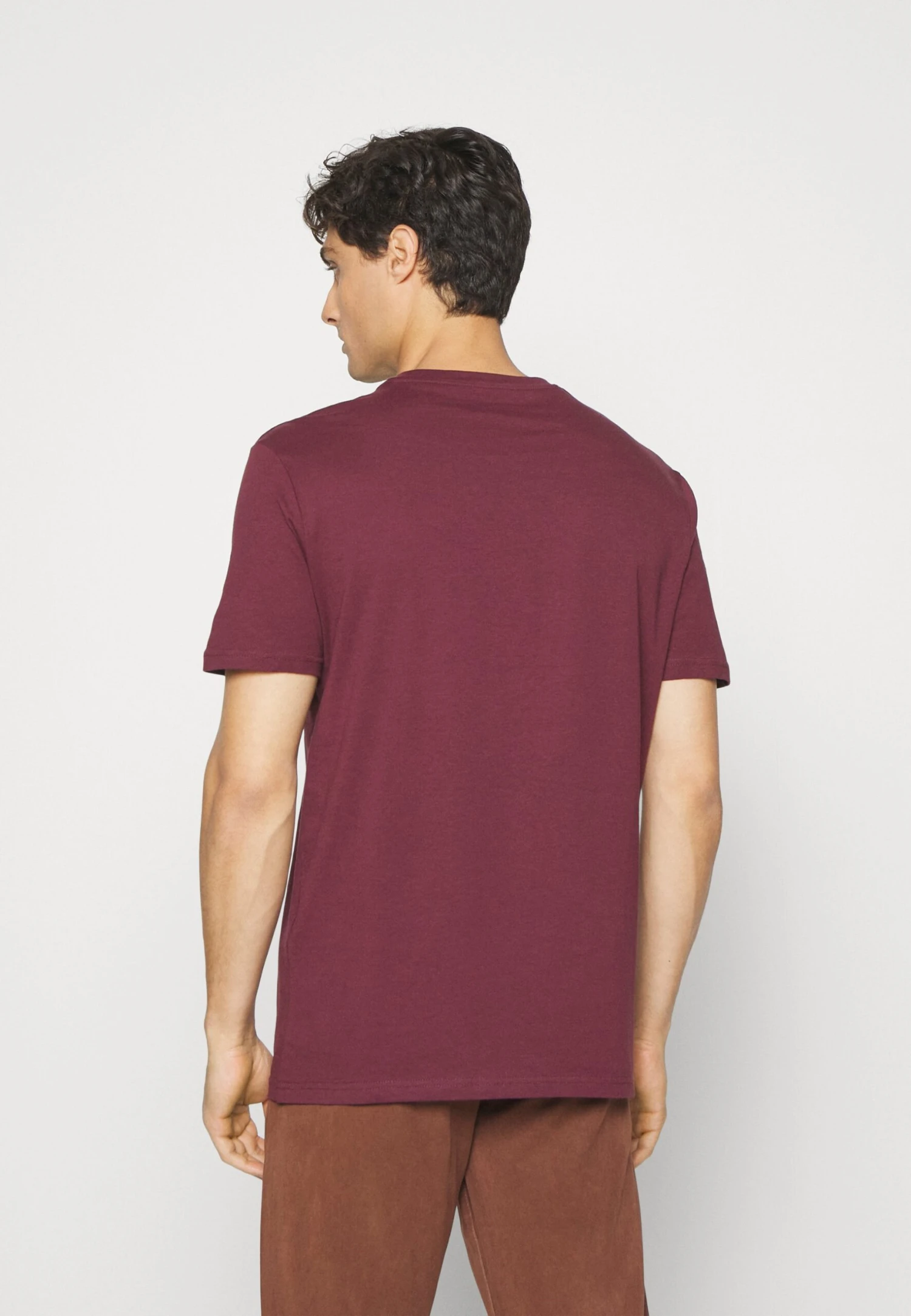 Pier One 3 Pack - T-Shirt Basic - Off-White/Bordeaux/Mint 2 Pier One 3 Pack - T-Shirt Basic - Off-White/Bordeaux/Mint - Image 2