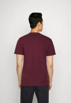 Pier One 5 Pack - T-Shirt Basic - Dark Blue/Pink/Off-White 11 Pier One 5 Pack - T-Shirt Basic - Dark Blue/Pink/Off-White -Pier One Algemene Winkel Voor Herenmode 43e5b16979164ff28438c139f84cc1d8