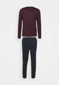 Pier One Pyjama -Dark Blue/Bordeaux 10 Pier One Pyjama -Dark Blue/Bordeaux -Pier One Algemene Winkel Voor Herenmode 44d1a5d0e01745888ac1a74563e21776