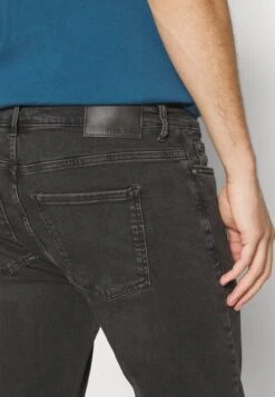 Pier One Straight Leg Jeans - Black 9 Pier One Straight Leg Jeans - Black -Pier One Algemene Winkel Voor Herenmode 4848de02ac0f4f06a014894ad9cb2258