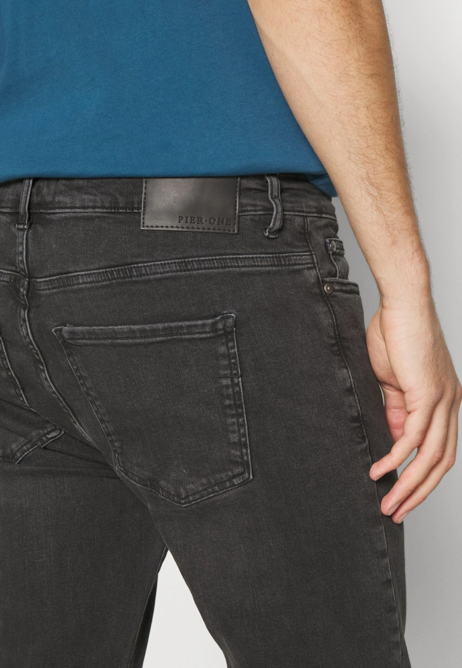 Pier One Straight Leg Jeans - Black 5 Pier One Straight Leg Jeans - Black - Image 5