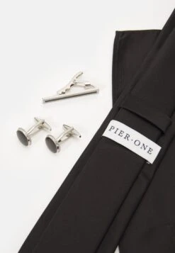 Pier One Set - Pochet - Black/Silver-Coloured -Pier One Algemene Winkel Voor Herenmode 4c684456114248c7935361f4f6ff9584