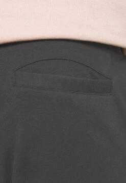 Pier One Trainingsbroek - Dark Grey -Pier One Algemene Winkel Voor Herenmode 4dba7bd6995145a9b07e0b61cdb4749a