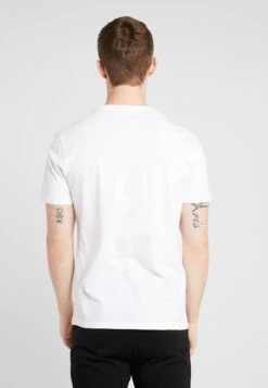 Pier One 5 Pack - T-Shirt Basic - White 8 Pier One 5 Pack - T-Shirt Basic - White -Pier One Algemene Winkel Voor Herenmode 54f5e9c8f45a4d7595d33541d1ce7b5c