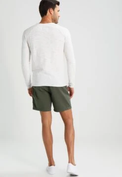 Pier One Shorts - Khaki -Pier One Algemene Winkel Voor Herenmode 5ade0995c0ea414faa29af0bc620f3ef