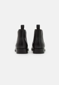 Pier One Korte Laarzen - Black 8 Pier One Korte Laarzen - Black -Pier One Algemene Winkel Voor Herenmode 5c2c095da9934017b150deea4c35253c