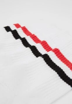 Pier One 5 Pack - Sokken - White/Red/Black -Pier One Algemene Winkel Voor Herenmode 64438c52cf7c48bd8e9b885796ff3199