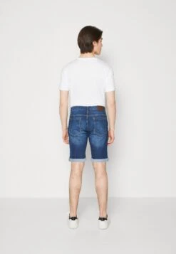 Pier One Jeansshort - Blue 8 Pier One Jeansshort - Blue -Pier One Algemene Winkel Voor Herenmode 65d491ead0594863acd351c586dd5db5