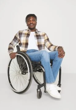 Pier One Straight Leg Jeans - Blue Denim 13 Pier One Straight Leg Jeans - Blue Denim -Pier One Algemene Winkel Voor Herenmode 687ddc46ce7b45b38dbb2a8f3548cf47