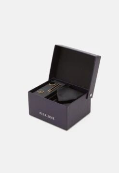 Pier One Set - Pochet - Black -Pier One Algemene Winkel Voor Herenmode 694a847acb5d4452be025fc6f3dd0a29