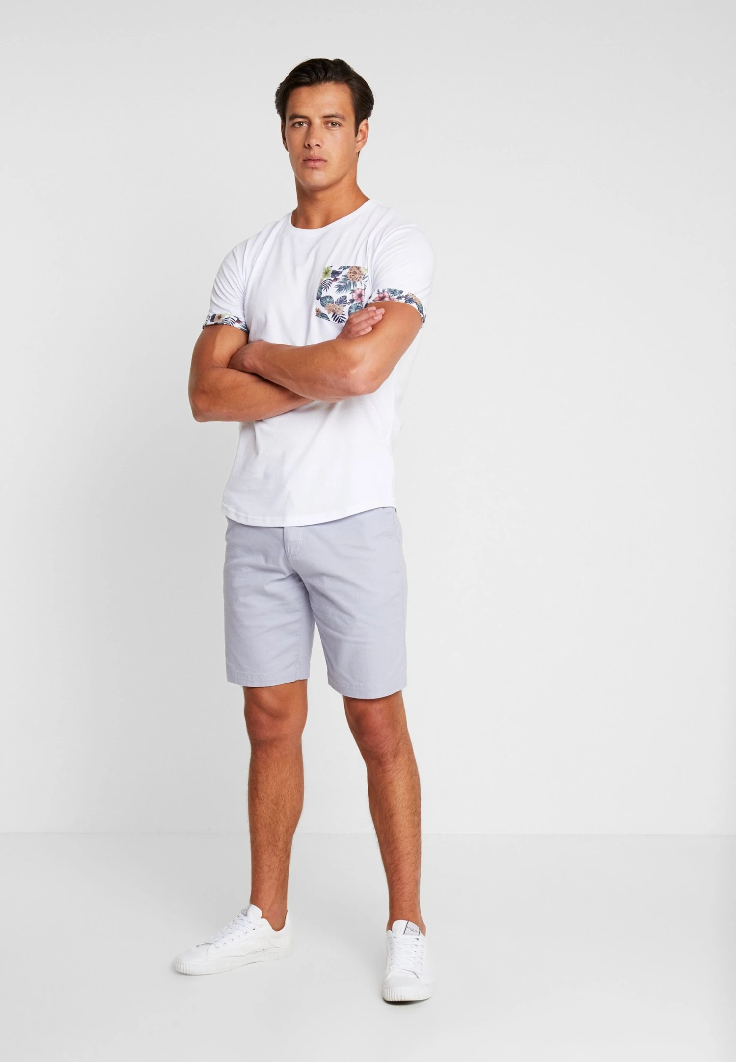 Pier One T-Shirt Print - White 2 Pier One T-Shirt Print - White - Image 2