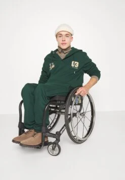 Pier One Trainingsbroek - Dark Green 12 Pier One Trainingsbroek - Dark Green -Pier One Algemene Winkel Voor Herenmode 710692fd67ef4d03871006f24604fbaf