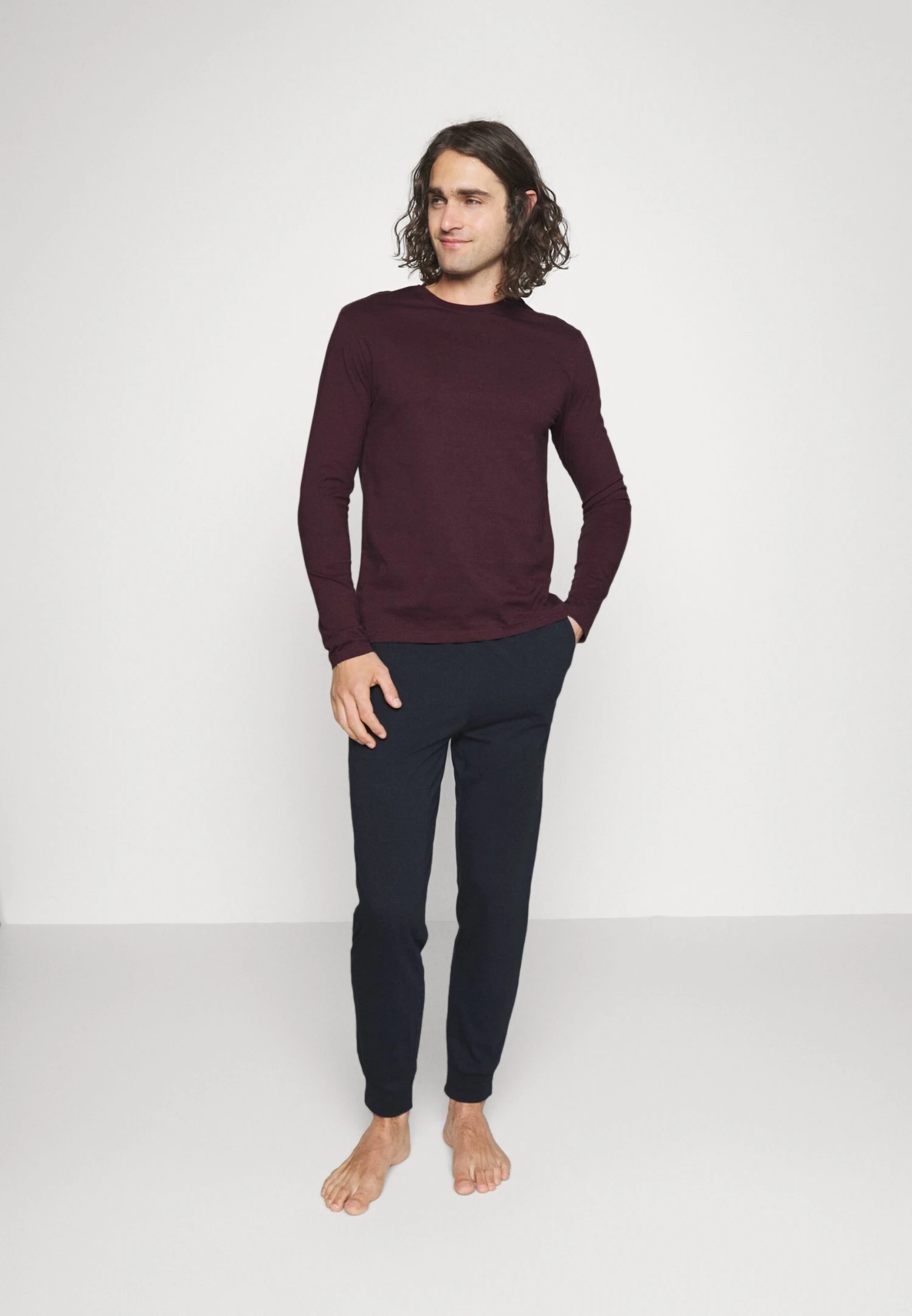 Pier One Pyjama -Dark Blue/Bordeaux 2 Pier One Pyjama -Dark Blue/Bordeaux - Image 2