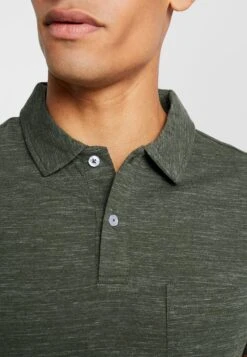 Pier One Poloshirt - Oliv -Pier One Algemene Winkel Voor Herenmode 74f300faa9b14ec5b8e7cc2d84df47aa