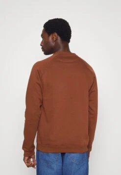 Pier One 2 Pack - Sweater - Light Brown/Black -Pier One Algemene Winkel Voor Herenmode 76a0e664c53142af8538c72adf24320b