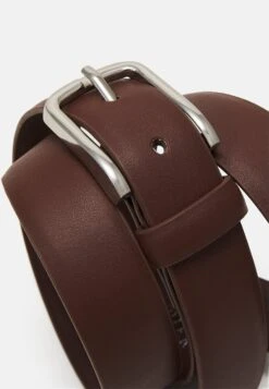Pier One Riem - Dark Brown -Pier One Algemene Winkel Voor Herenmode 793aa717557c4c139b0d4ba4869a72b1