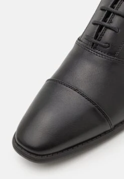 Pier One Unisex - Sportieve Veterschoenen - Black -Pier One Algemene Winkel Voor Herenmode 8eed937176a24183863e83a88f477893