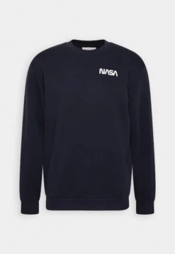 Pier One Nasa - Sweater - Dark Blue 9 Pier One Nasa - Sweater - Dark Blue -Pier One Algemene Winkel Voor Herenmode 9efcfe573dba4ce2bbdbf5d01ba701a7