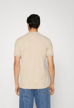 Pier One Poloshirt - Beige -Pier One Algemene Winkel Voor Herenmode a2758c5cd10a4af5888312c014d2e760