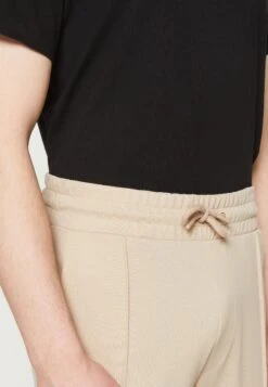 Pier One Shorts - Tan -Pier One Algemene Winkel Voor Herenmode a86015b1aadc43d9a64cdca0f1e87703