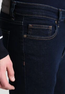 Pier One Basic - Straight Leg Jeans - Rinsed -Pier One Algemene Winkel Voor Herenmode abcf0dd4e2f44f36b372d1a00b38a238