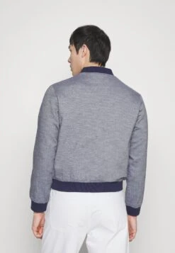 Pier One Bomberjacks - Dark Blue -Pier One Algemene Winkel Voor Herenmode b1943f9a2db34e26b563b2036d05ec83