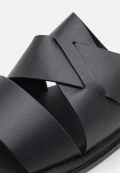 Pier One Muiltjes - Black -Pier One Algemene Winkel Voor Herenmode b50a1b42a3ee4cfaa6748df68bcbfe4c