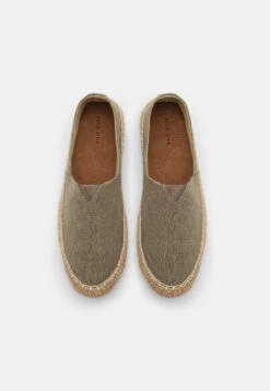 Pier One Espadrilles - Brown -Pier One Algemene Winkel Voor Herenmode b8b6a1b5c8f4462e91558b6bd6046520