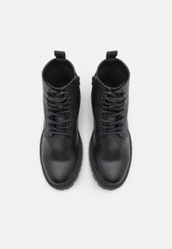Pier One Unisex - Veterboots - Black -Pier One Algemene Winkel Voor Herenmode be294022a8fa4b439a852bd7c70d8bb6