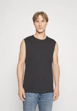 Pier One 2 Pack - Top - Black/Khaki -Pier One Algemene Winkel Voor Herenmode c0411475afa14f0da84d6ed2399b2ba6