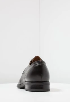 Pier One Leather - Veterschoenen - Black -Pier One Algemene Winkel Voor Herenmode c2d680b2a8c54540a2822fc3256389d3