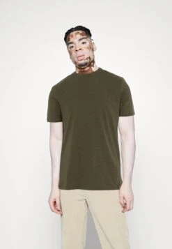 Pier One 7 Pack - T-Shirt Basic - White/Yellow/Lilac 14 Pier One 7 Pack - T-Shirt Basic - White/Yellow/Lilac -Pier One Algemene Winkel Voor Herenmode c52d2a73bcc641eb855e8a04543c4428