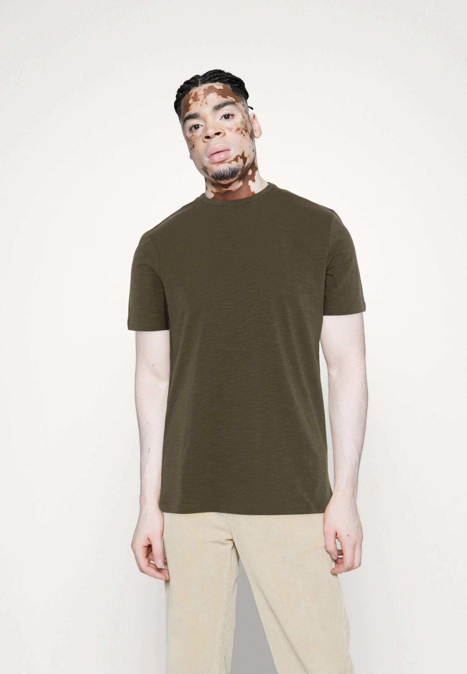 Pier One 7 Pack - T-Shirt Basic - White/Yellow/Lilac 4 Pier One 7 Pack - T-Shirt Basic - White/Yellow/Lilac - Image 4