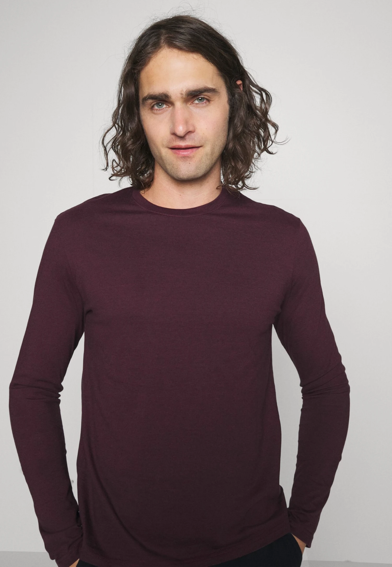 Pier One Pyjama -Dark Blue/Bordeaux 4 Pier One Pyjama -Dark Blue/Bordeaux - Image 4