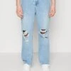 Pier One Distress On Knees - Relaxed Fit Jeans - Light Blue Denim