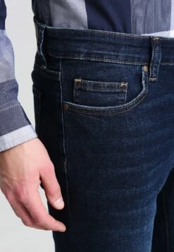 Pier One Basic - Straight Leg Jeans - Dark Blue Denim 9 Pier One Basic - Straight Leg Jeans - Dark Blue Denim -Pier One Algemene Winkel Voor Herenmode cab4c5a817d8404784a40aa6e7e7d551