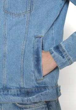 Pier One Spijkerjas -Blue -Pier One Algemene Winkel Voor Herenmode d3e819b17ed341f0bd01c20fe45e7b4d